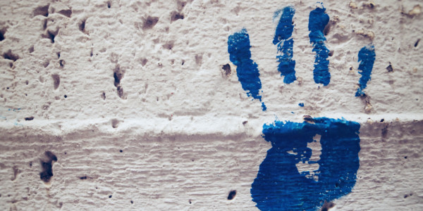 Pintar Fachadas de Empresas / Negocios / Locales Comerciales en Mataró · Limpieza, Borrado y Eliminado de Grafiti / Pintura Antigrafiti