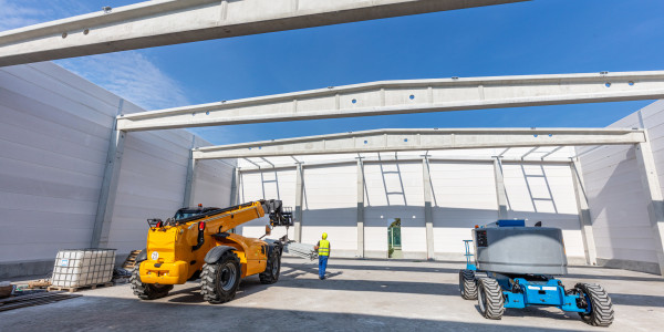Pintar Fachadas de Naves Industriales, Fábricas y Almacenes en Mataró · Pintar Construcción de Obra Nueva