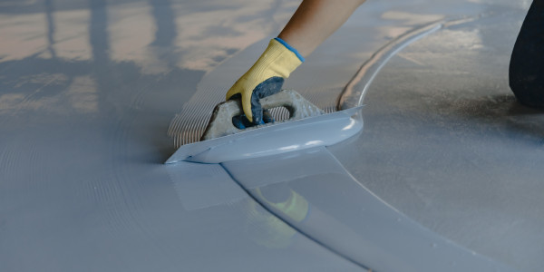 Pintar Fachadas y Patios de Luces de Comunidades Vecinos / Propietarios en Mataró · Pintura y Pavimentos para Pintar Garajes y Parkings Comunitarios